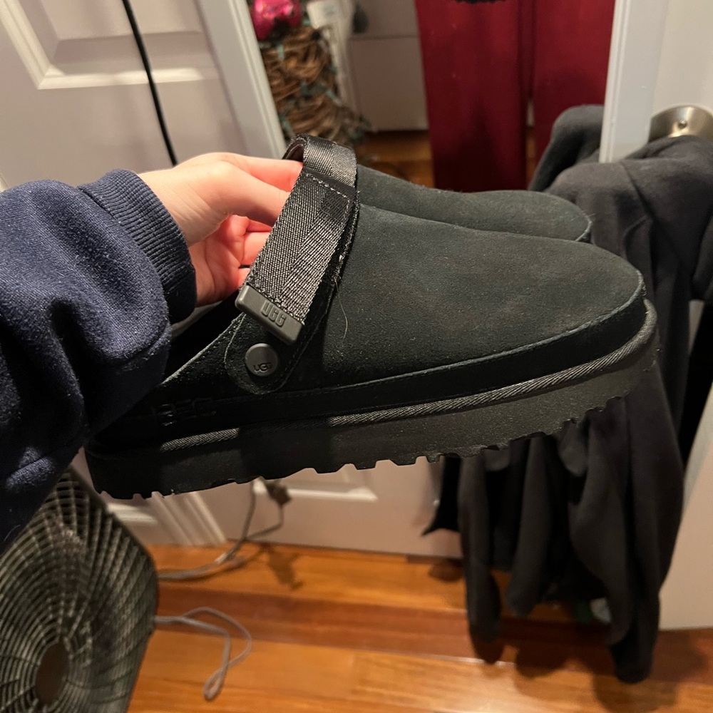 UGG Goldenstar Clog Size 10